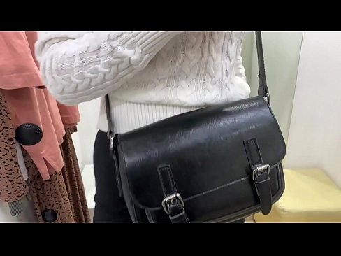 ❤️ Verejná masturbácia mladej sučky FeralBerry s robertkom v skúšobnej miestnosti ☑ Sex video na sk.sexogolic-info.ru ❌